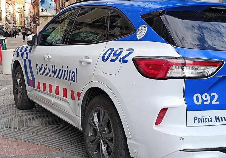 Requisan un altavoz a un grupo de jóvenes por ruidos nocturnos en Delicias